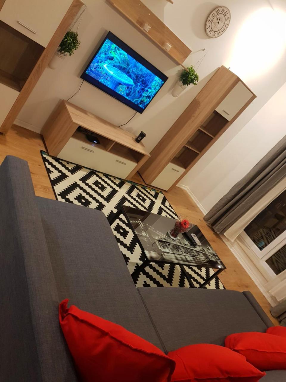 Modern Apartment With Pool In North Bucharest Cretuleasca 外观 照片