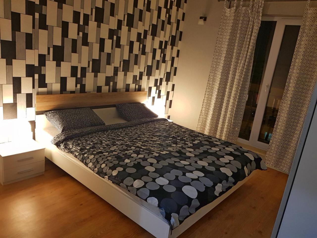 Modern Apartment With Pool In North Bucharest Cretuleasca 外观 照片