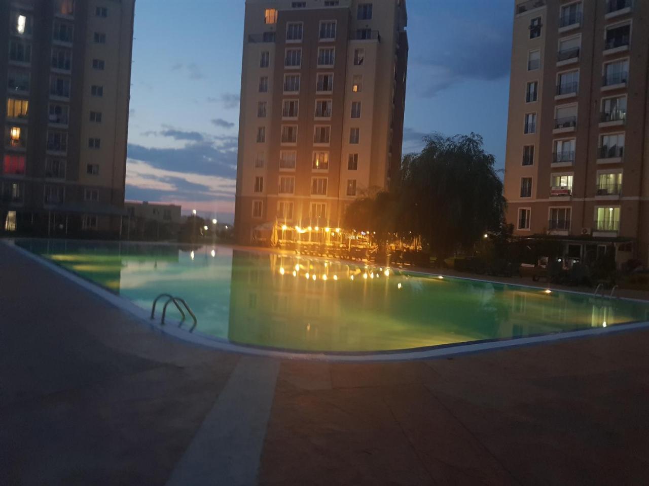 Modern Apartment With Pool In North Bucharest Cretuleasca 外观 照片